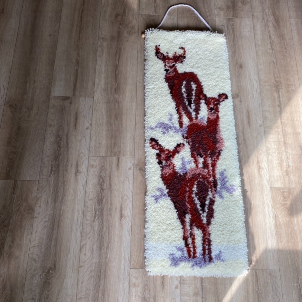 Vintage rug latch hook wall hanging rug deer rustic cabin‎ hunters lodge
